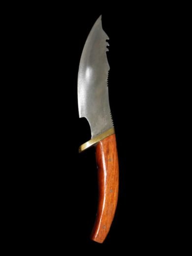 Survival knife with Wooden handle