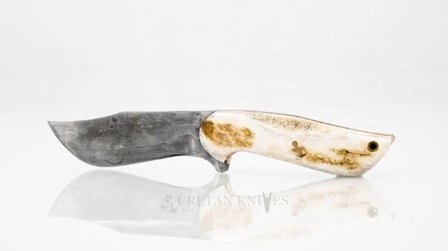 Δαμασκηνό Μαχαίρι Επιβίωσης Με λαβή από Κέρατο Κριού 380 Στρώσεων 12εκ Δαμασκηνό Μαχαίρι Επιβίωσης Με λαβή από Κέρατο Κριού 380 Στρώσεων 12εκ