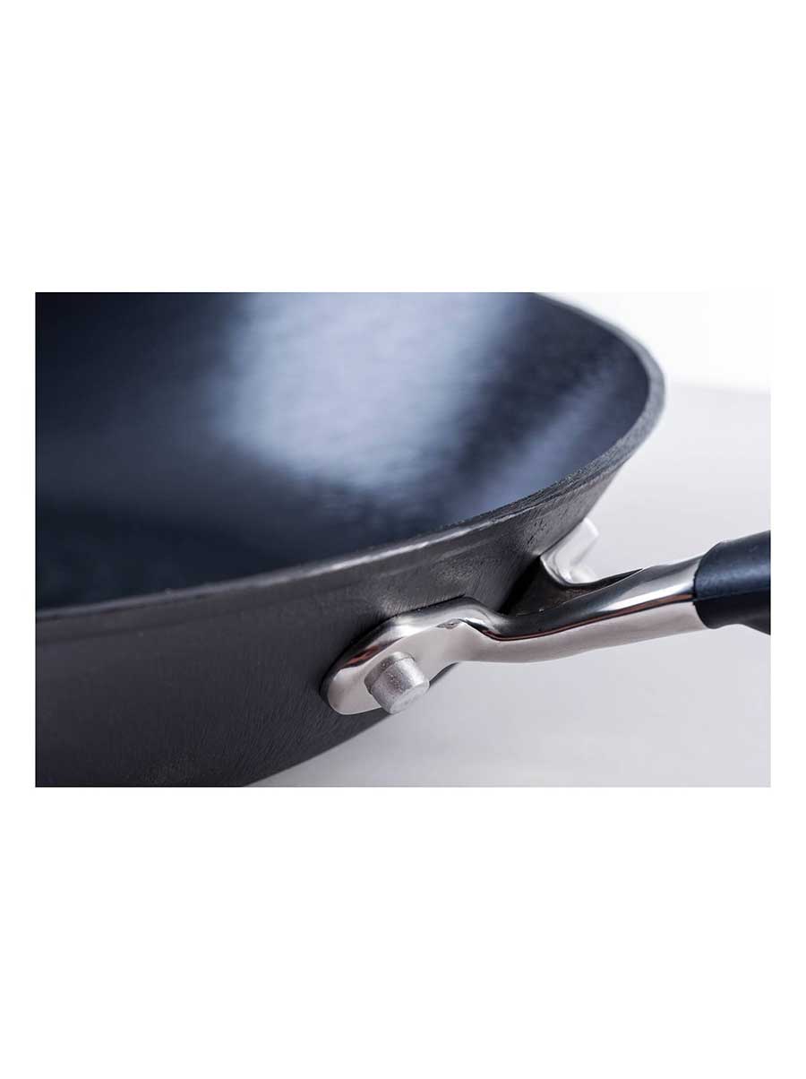 Ronneby Bruk Τηγάνι Μαντεμένιο Βαθύ Και Έξτρα Ελαφρύ Με Λαβή Σιλικόνης Σε Διάφορα Μεγέθη Ronneby Bruk Τηγάνι Μαντεμένιο Βαθύ Και Έξτρα Ελαφρύ Με Λαβή Σιλικόνης Σε Διάφορα Μεγέθη